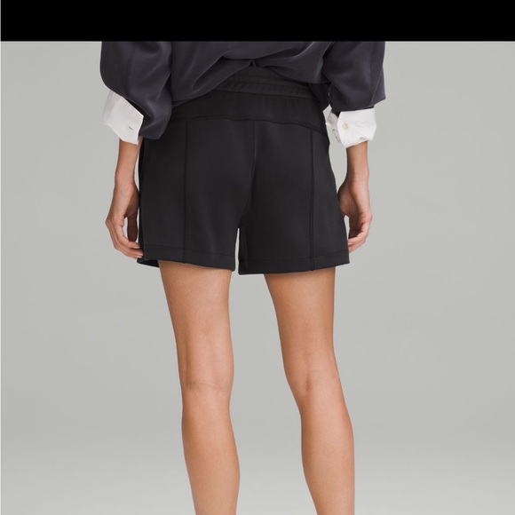 Lululemon Softstreme Shorts - Picture 11 of 12